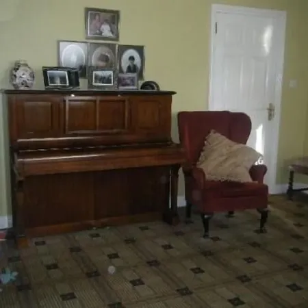 Brooklodge Bed and breakfast