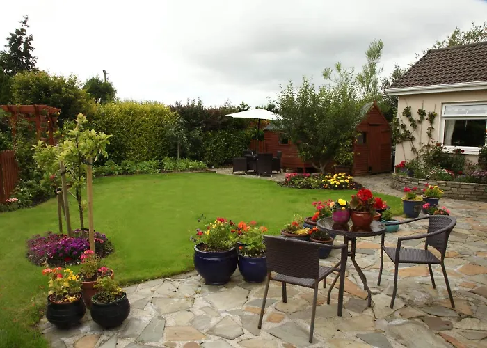 Brooklodge Bed & Breakfast